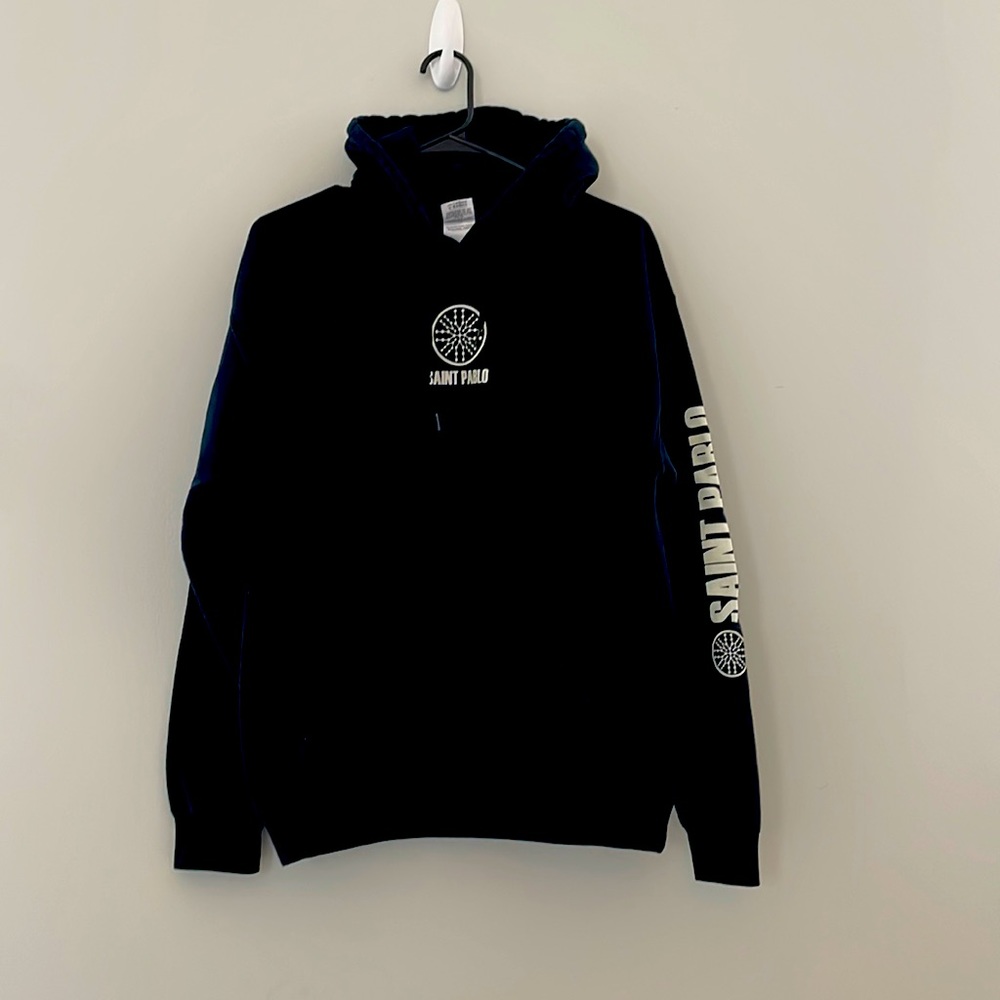 Gently worn Saint Pablo Tour Hoodie. Official Tour Merch of TLOP - Gildan